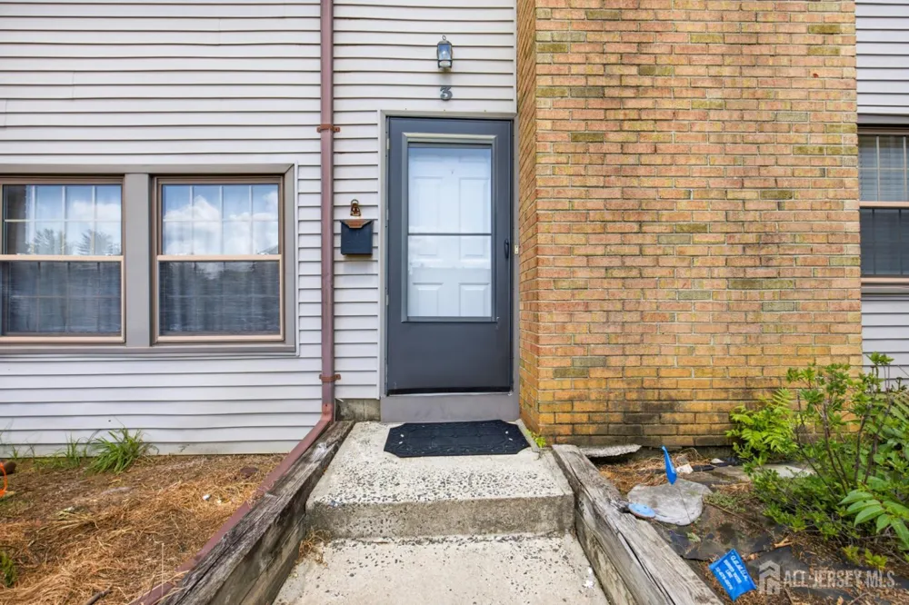 3 Rebecca Court Old Bridge, NJ 08857