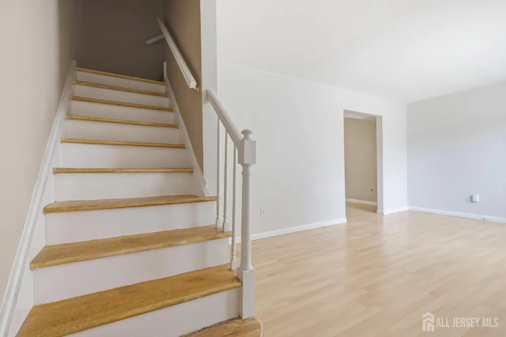 3 Rebecca Court Old Bridge, NJ 08857