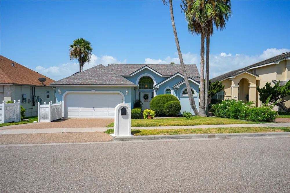 1347 W Bayview Drive Portland, TX 78374