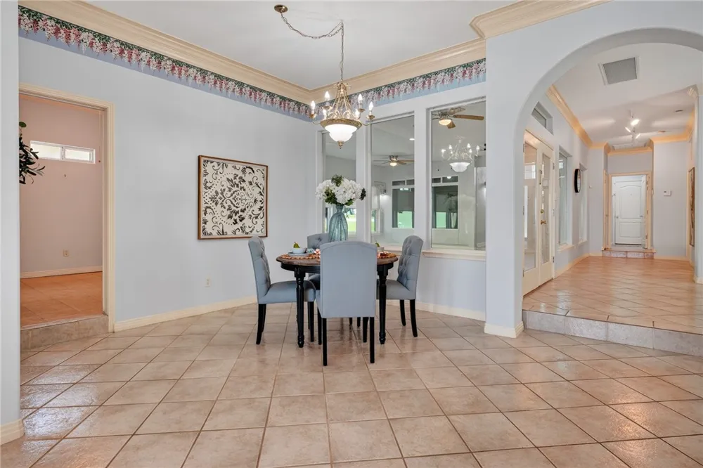 1347 W Bayview Drive Portland, TX 78374