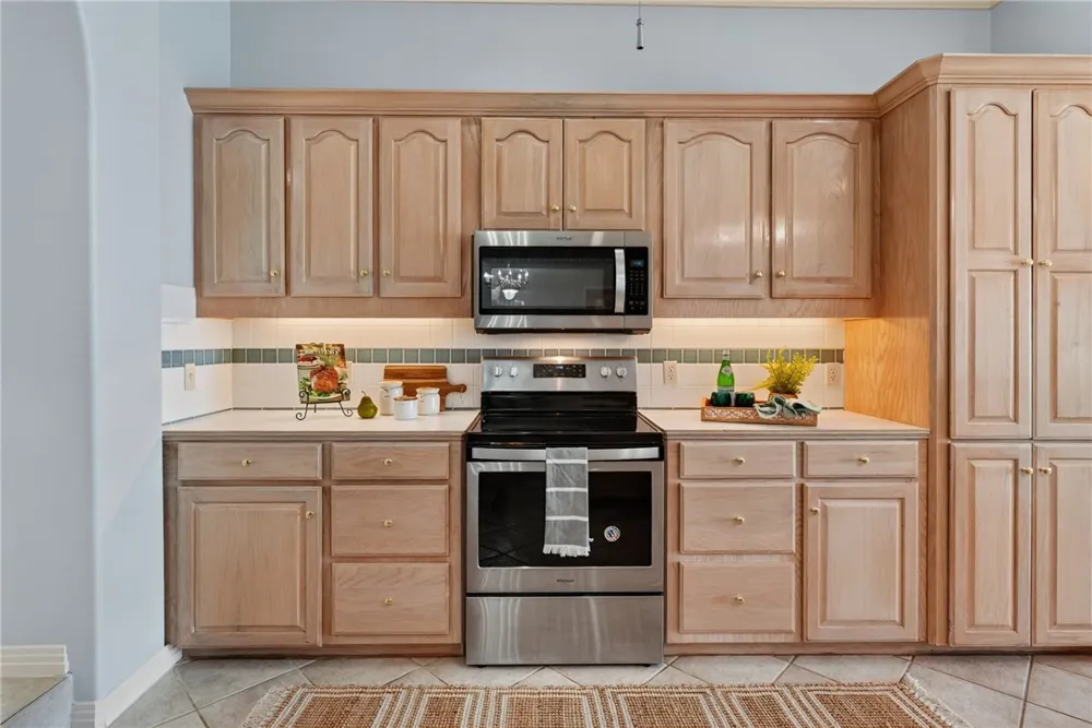 1347 W Bayview Drive Portland, TX 78374