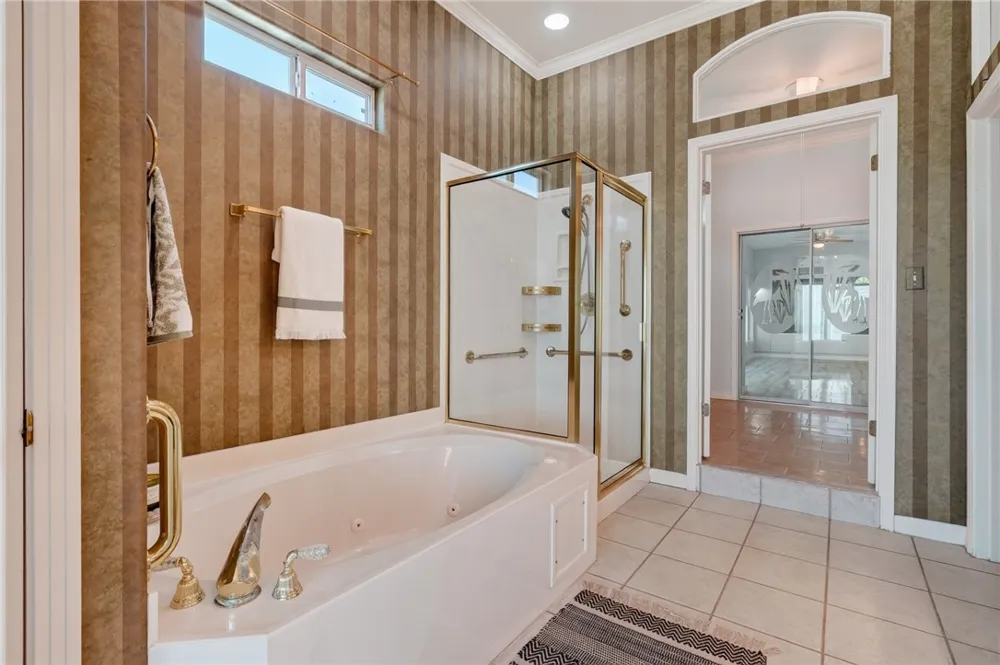 1347 W Bayview Drive Portland, TX 78374