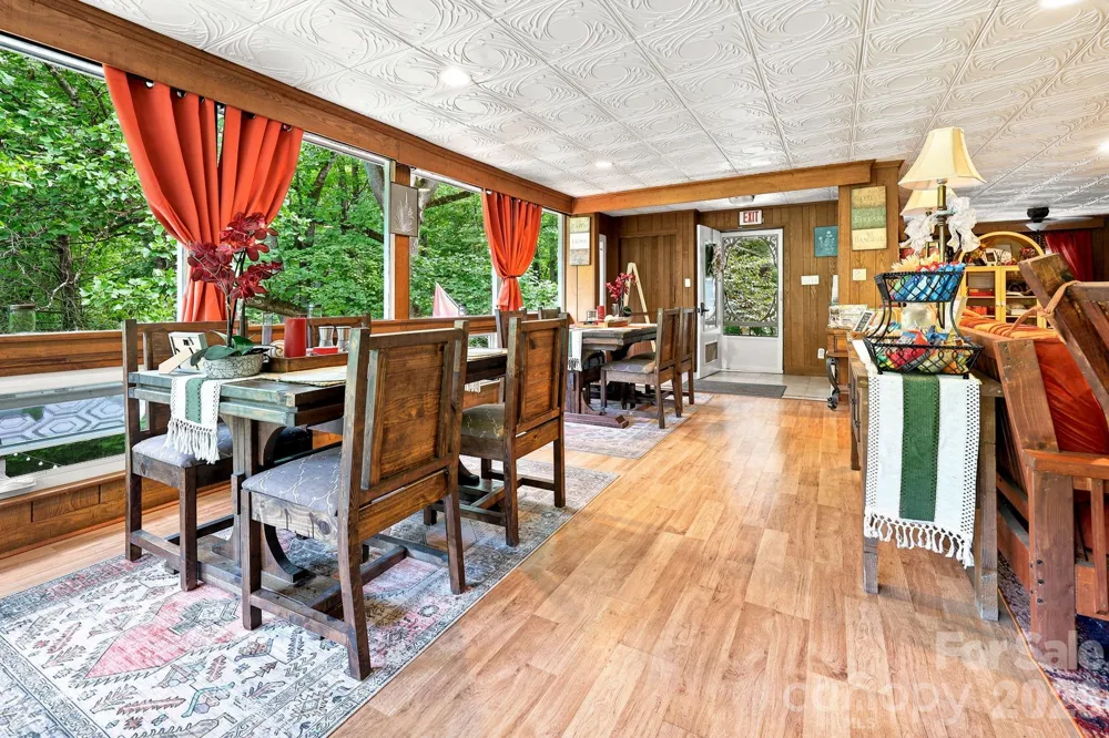 146 Chestnut Walk Drive Waynesville, NC 28786