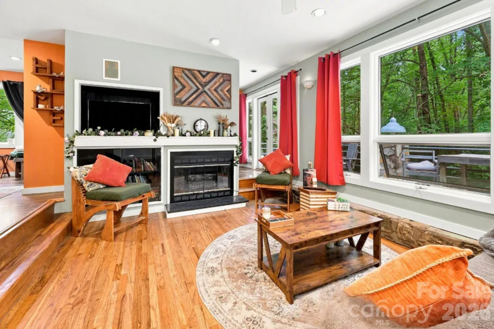 146 Chestnut Walk Drive Waynesville, NC 28786