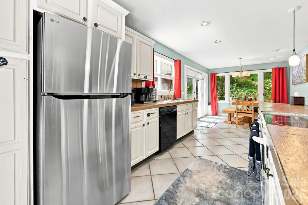 146 Chestnut Walk Drive Waynesville, NC 28786