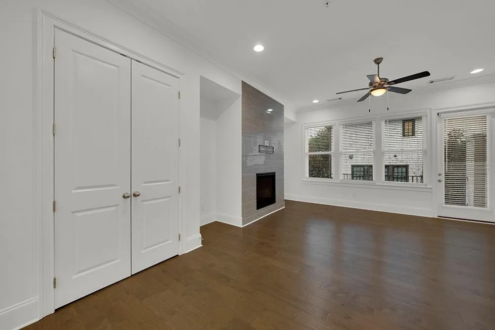 6807 Encore Boulevard Sandy Springs, GA 30328