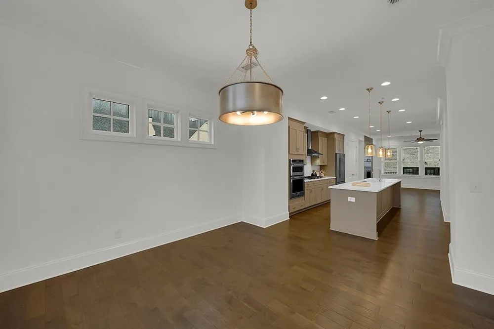 6807 Encore Boulevard Sandy Springs, GA 30328