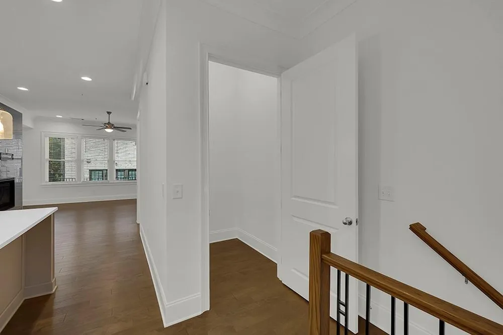 6807 Encore Boulevard Sandy Springs, GA 30328
