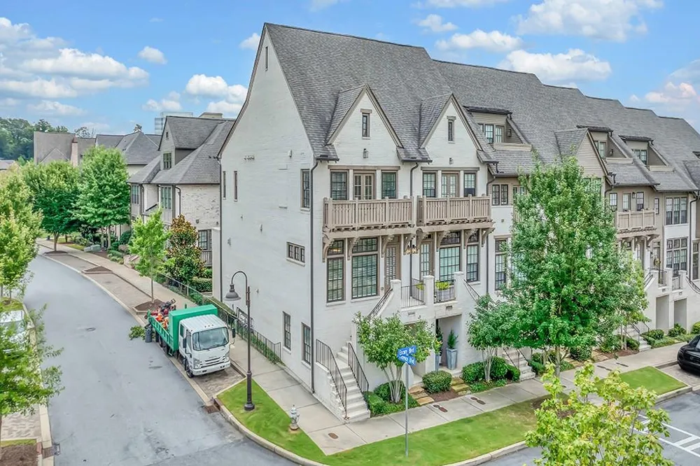 6807 Encore Boulevard Sandy Springs, GA 30328