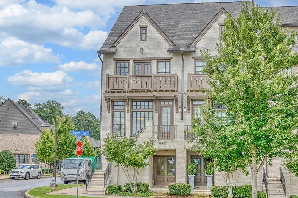 6807 Encore Boulevard Sandy Springs, GA 30328
