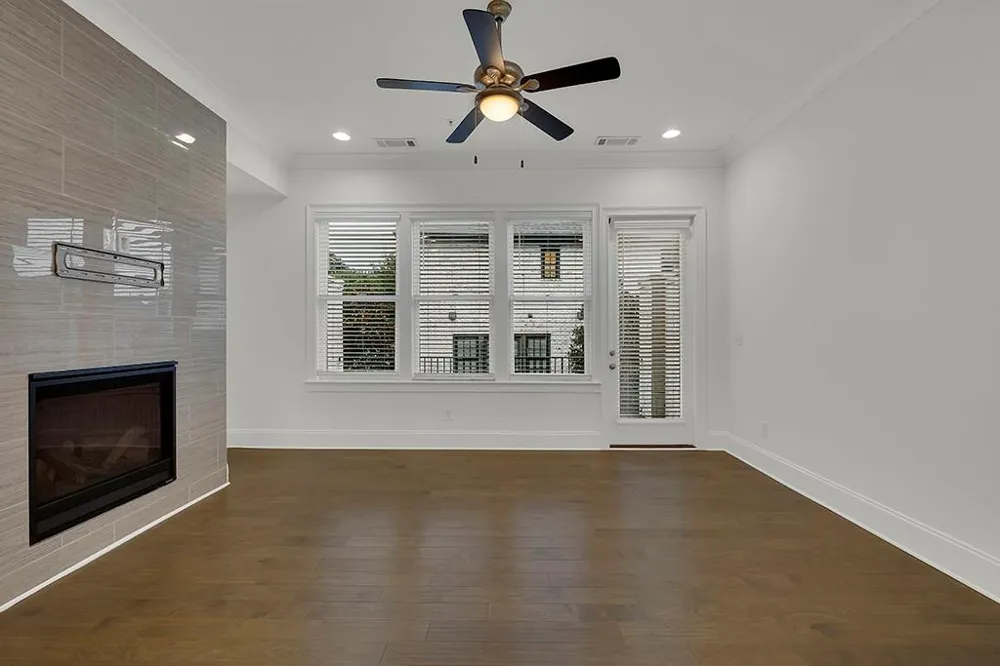 6807 Encore Boulevard Sandy Springs, GA 30328