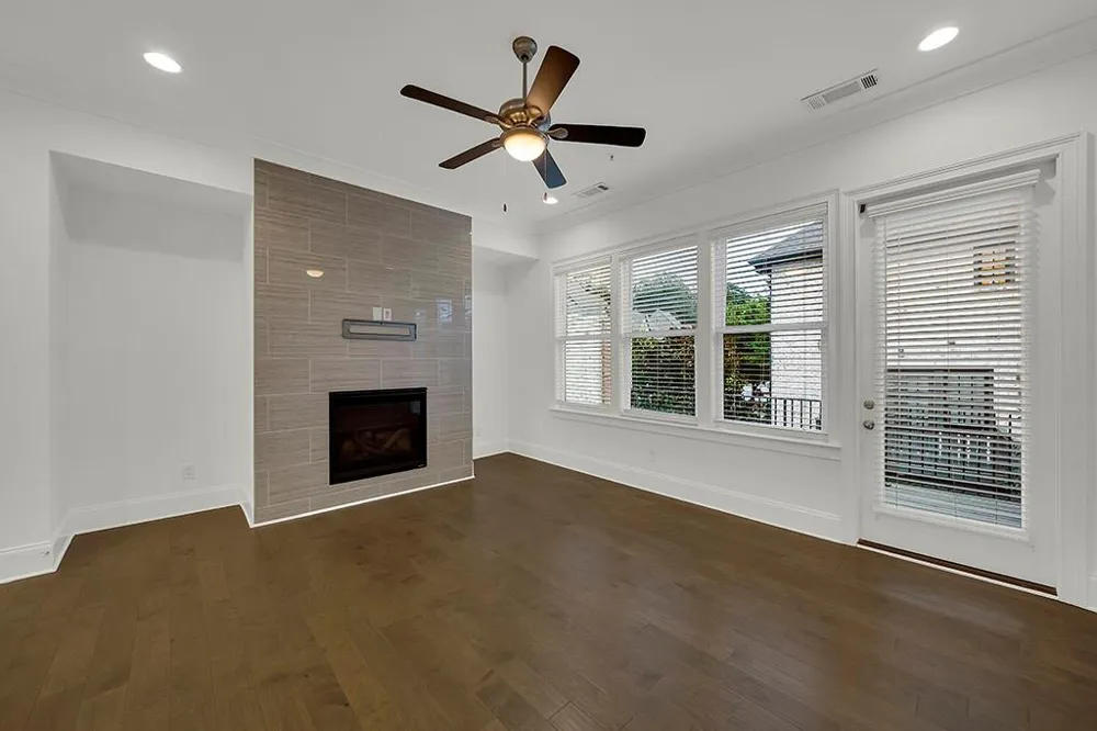 6807 Encore Boulevard Sandy Springs, GA 30328