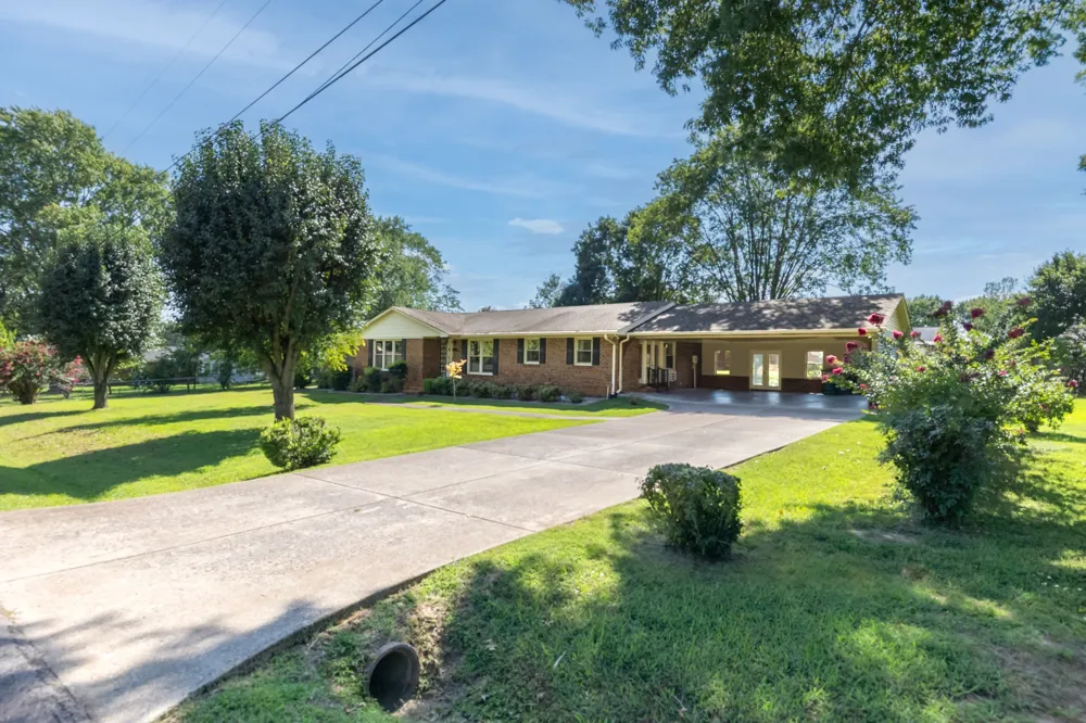 618 Fairlane Dr Lewisburg, TN 37091