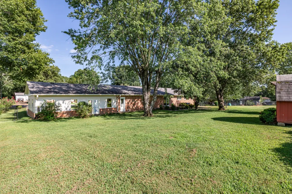 618 Fairlane Dr Lewisburg, TN 37091
