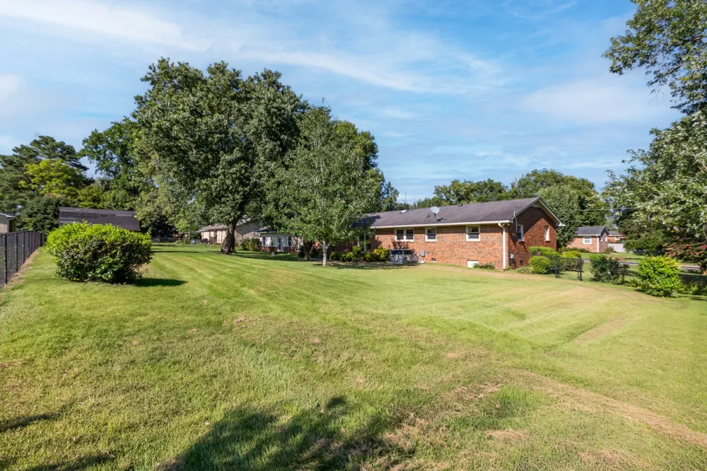 618 Fairlane Dr Lewisburg, TN 37091