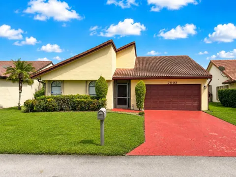 7003 GOLF POINTE CIRCLE