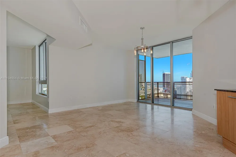 350 S MIAMI AVENUE #3711 Miami, FL 33130