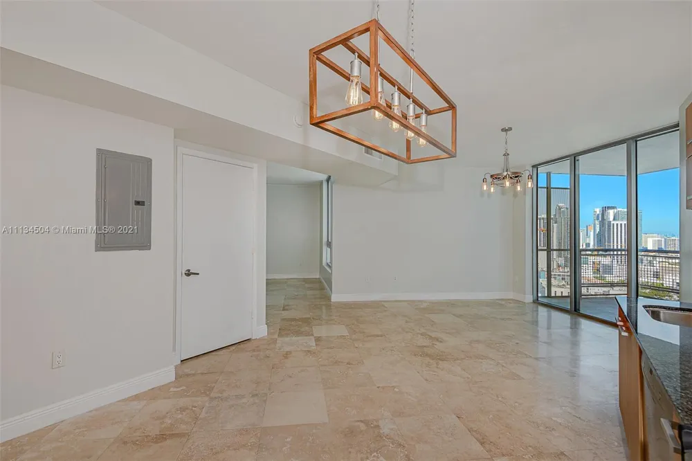 350 S MIAMI AVENUE #3711 Miami, FL 33130