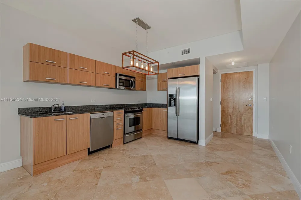 350 S MIAMI AVENUE #3711 Miami, FL 33130