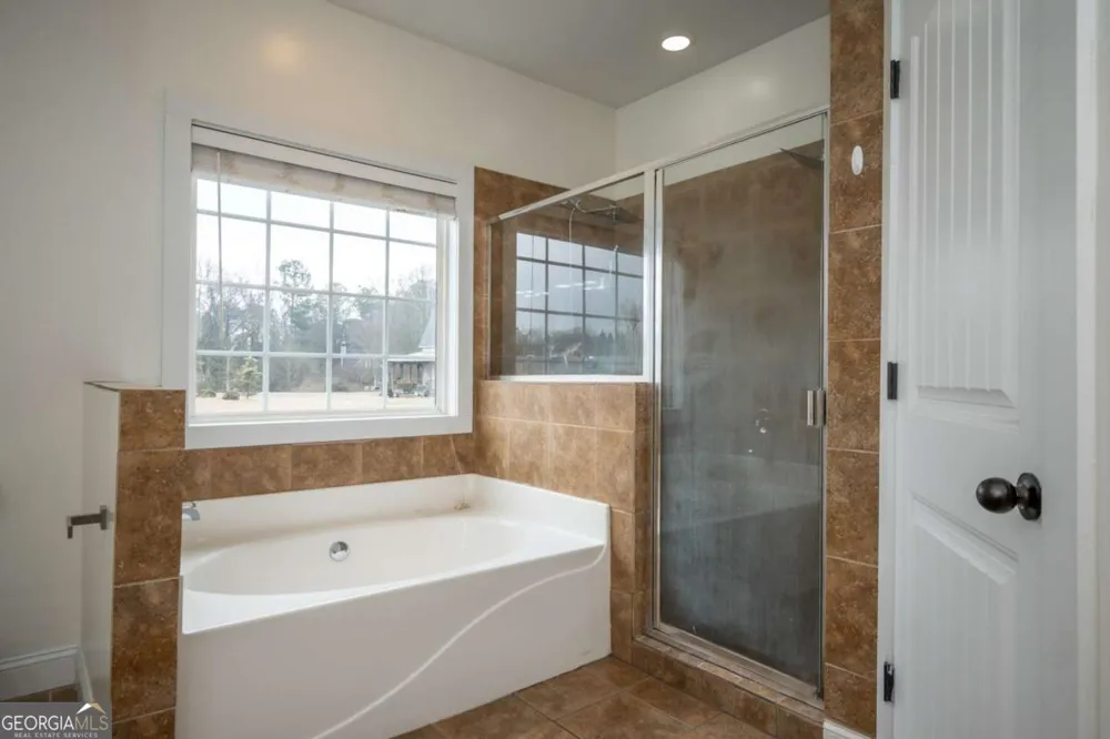 52 Willow Oak CIR Comer, GA 30629