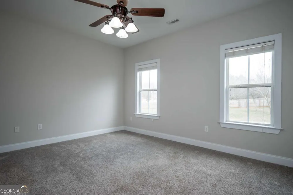 52 Willow Oak CIR Comer, GA 30629