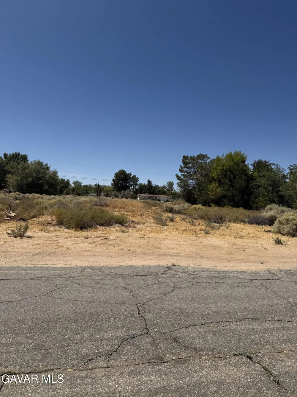 16844 Mountain Avenue North Edwards, CA 93523