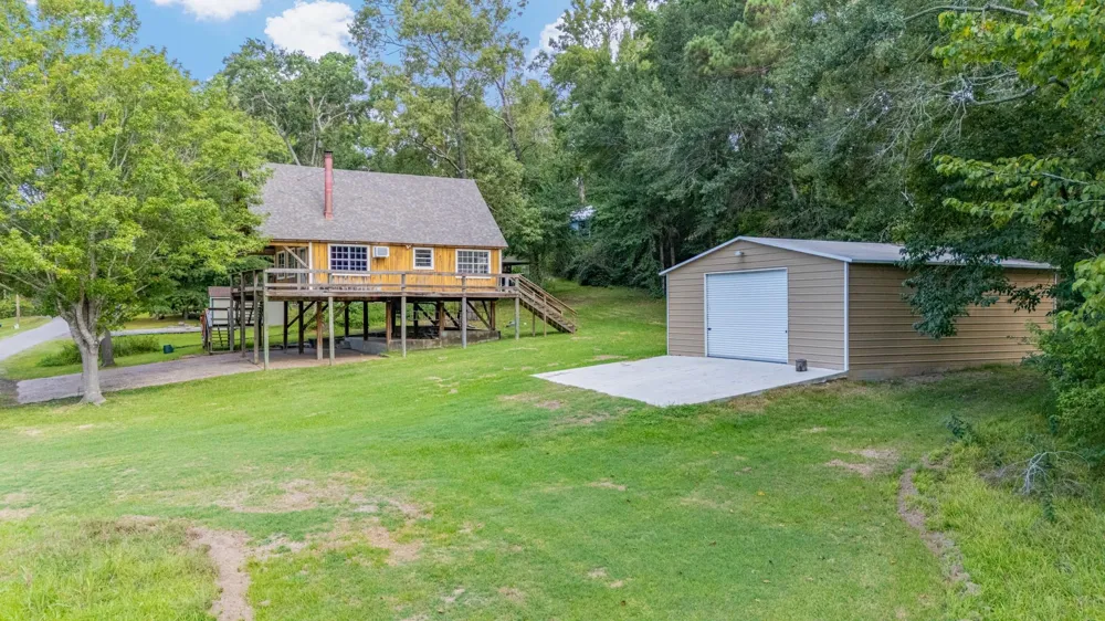 161 White Oak Street Point Blank, TX 77364