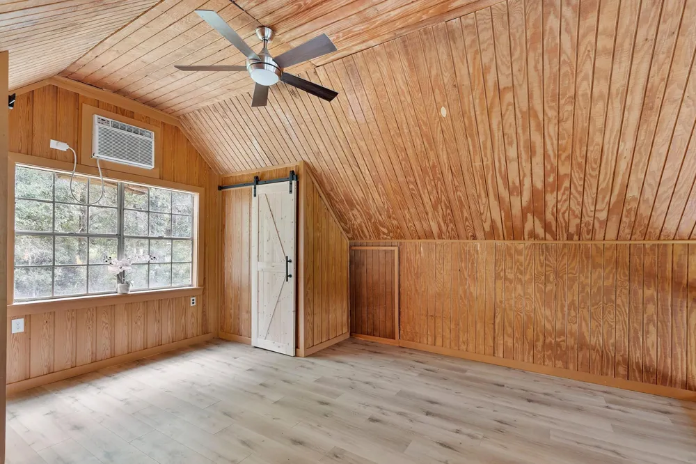 161 White Oak Street Point Blank, TX 77364
