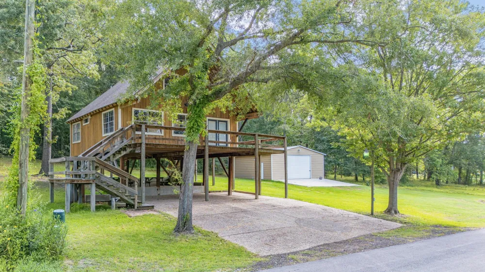 161 White Oak Street Point Blank, TX 77364