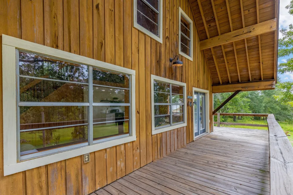 161 White Oak Street Point Blank, TX 77364