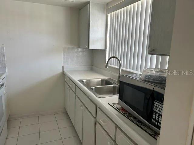 1845 S HIGHLAND AVENUE #15 Largo, FL 33756
