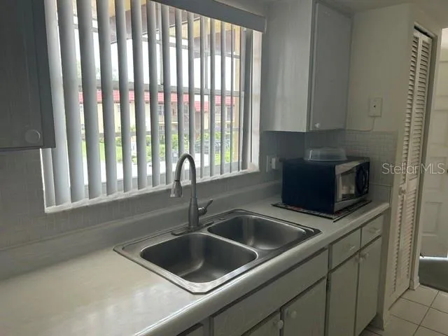 1845 S HIGHLAND AVENUE #15 Largo, FL 33756