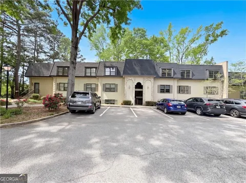 27 Chaumont SQ NW