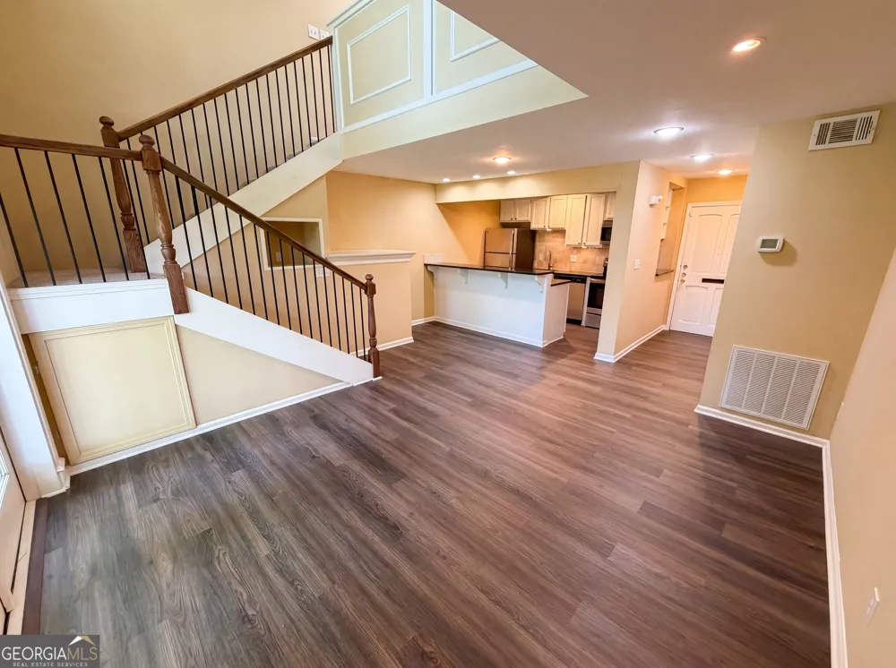 27 Chaumont SQ NW Atlanta, GA 30327