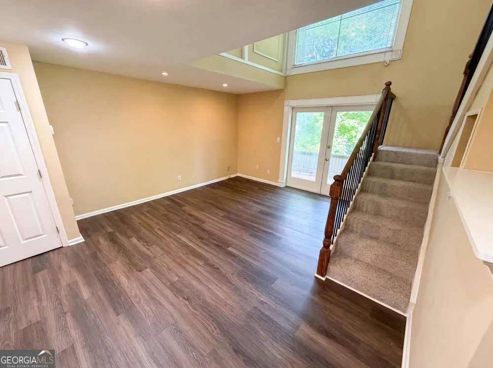 27 Chaumont SQ NW Atlanta, GA 30327