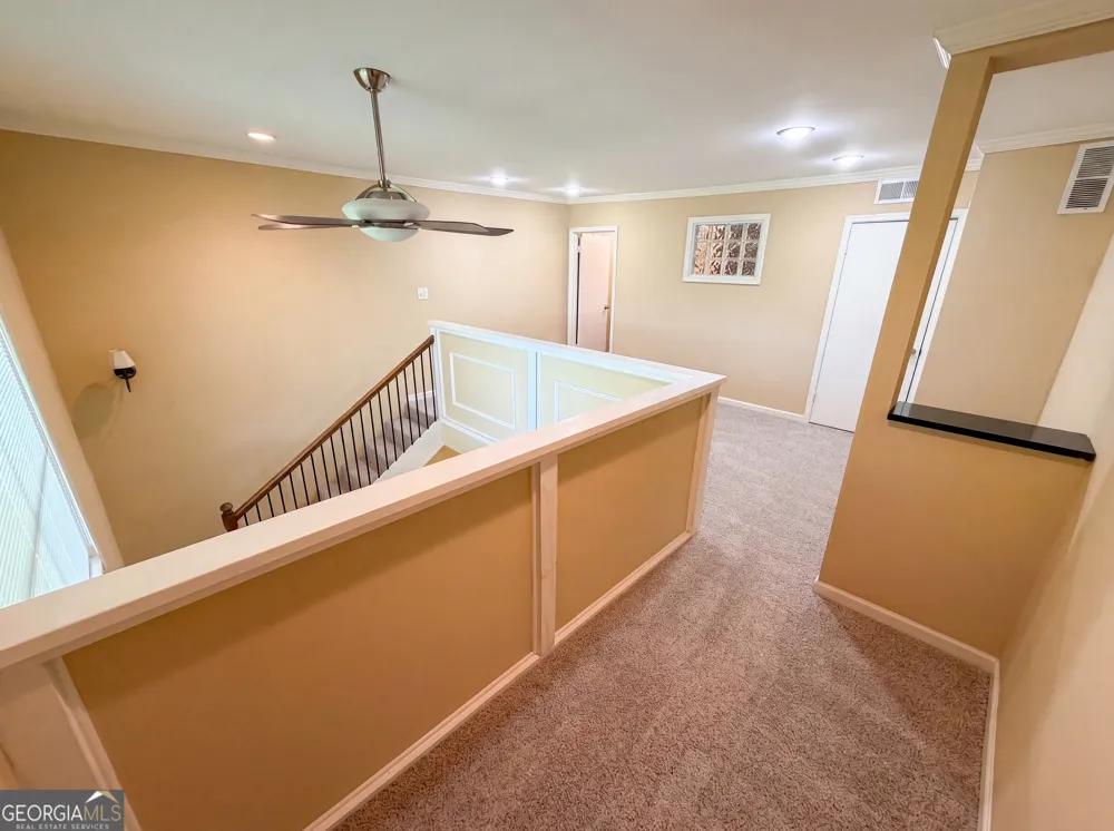 27 Chaumont SQ NW Atlanta, GA 30327