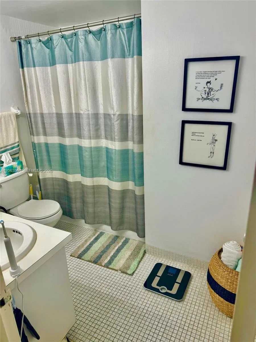 1200 West Ave #908 Miami Beach, FL 33139