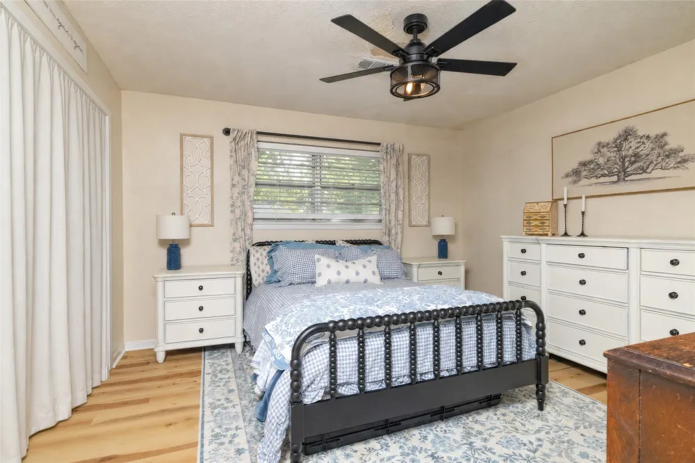 239 S Pine Street Muenster, TX 76252