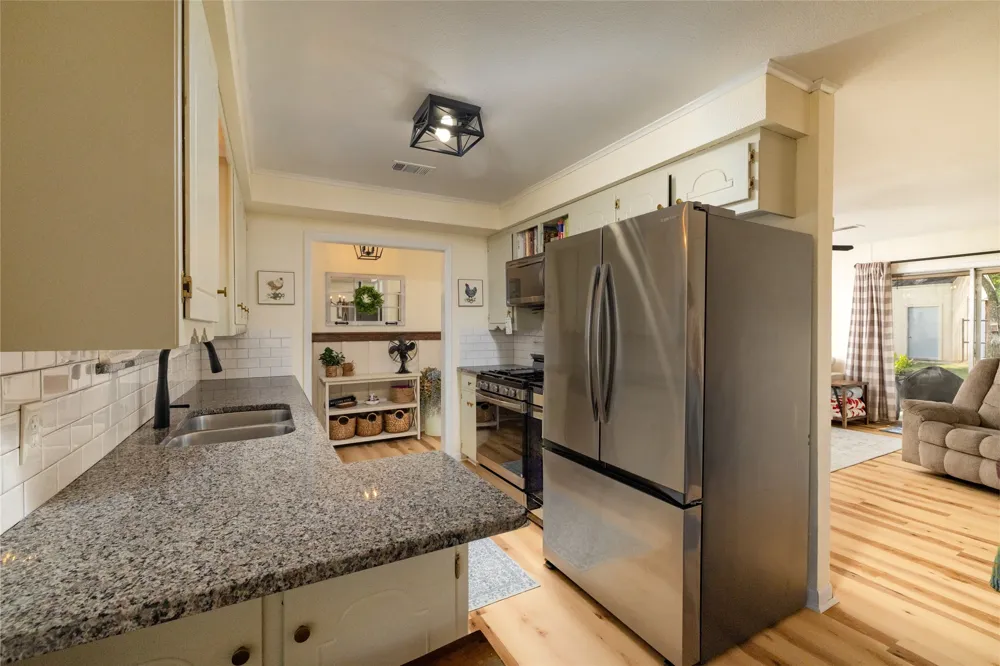239 S Pine Street Muenster, TX 76252