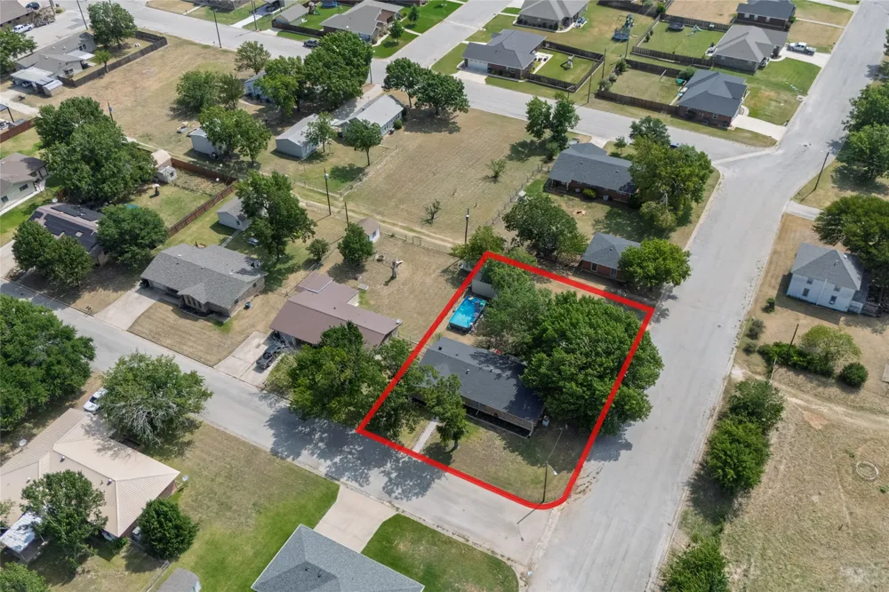 239 S Pine Street Muenster, TX 76252