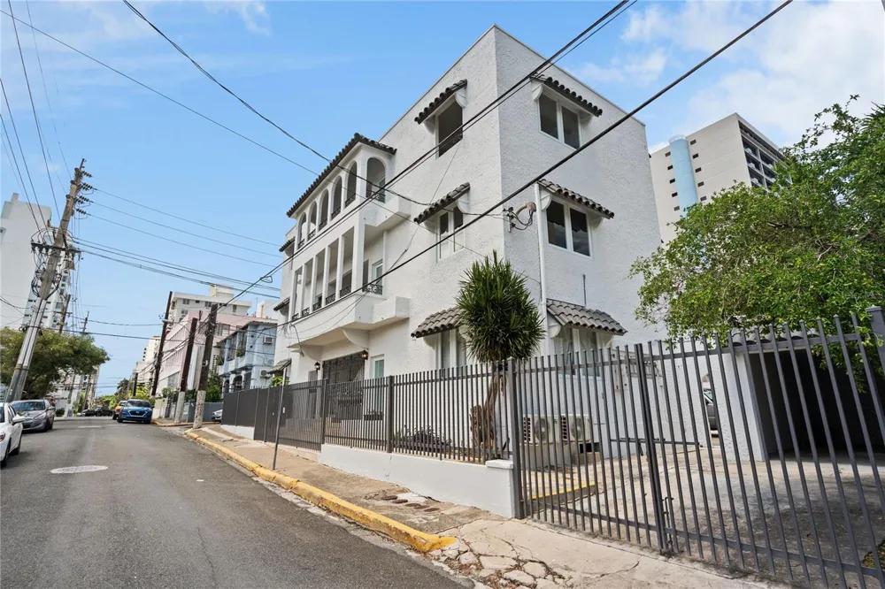 107 TAFT #5 San Juan, PR 00911
