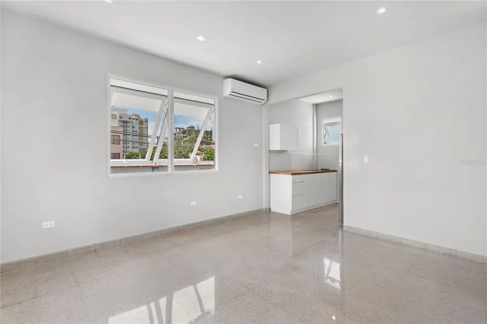 107 TAFT #5 San Juan, PR 00911