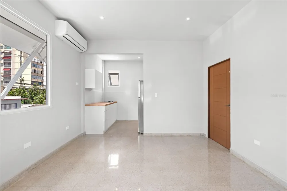 107 TAFT #5 San Juan, PR 00911
