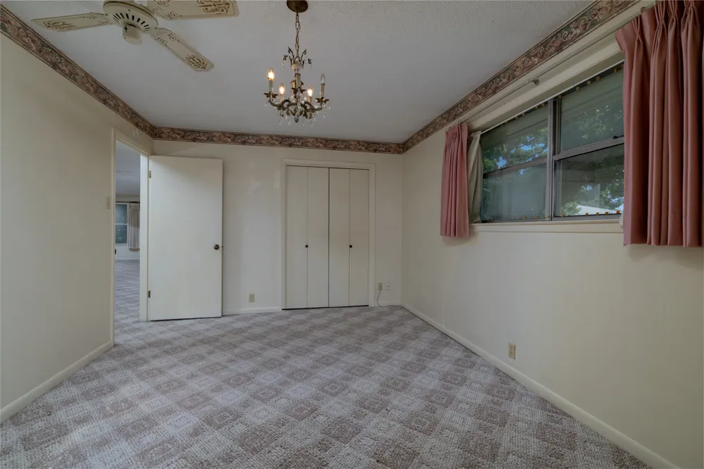 2002 Redbud Road Gainesville, TX 76240