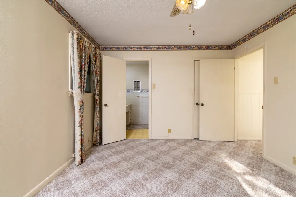 2002 Redbud Road Gainesville, TX 76240