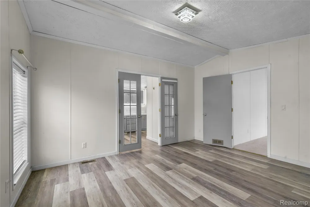 9327 GREENTREE DRIVE Berlin Charter Township, MI 48166