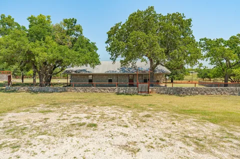 100 County Road 519