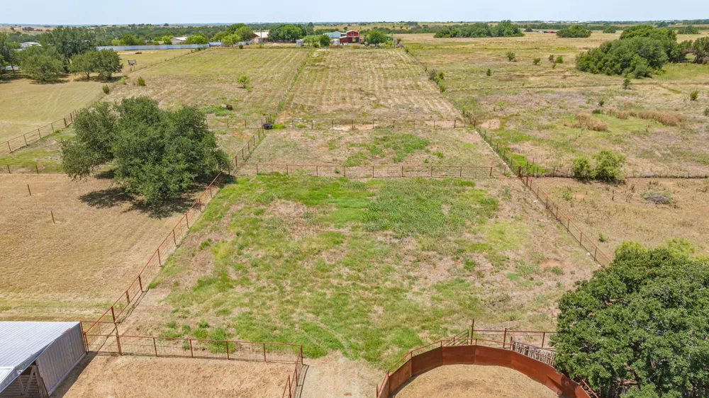 100 County Road 519 Stephenville, TX 76401