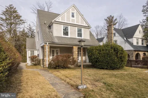 541 E CHURCH