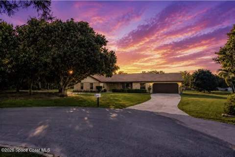 4245 Hillview Circle